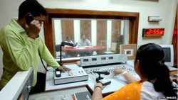 Radio India PHK Penyiar di Atas 35 Tahun