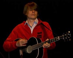 Setelah 17 Tahun, Gitaris Sekaligus Produser Chris Walla Mundur dari Death Cab For Cutie