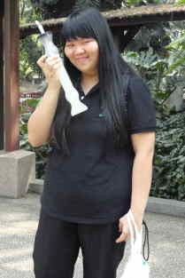 Wah! Berat Badan Seri Berhasil Turun 35 Kg Berkat Rajin Jalan Kaki