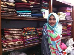 Tantangan Dian Pelangi Angkat Songket Palembang untuk Show di Amerika