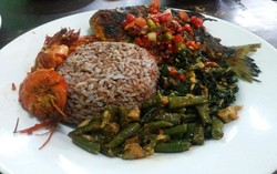 RM Sunda Prasmanan Cikajang: Menebus Kangen Hidangan Sunda Gaya Rumahan