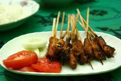 Selain Ayam Taliwang Ada Bebalung dan Sate Pusut yang Enak dari Lombok (2)