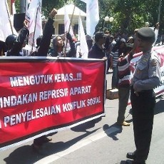 Massa Dolly Berdemo Lagi, Tuntut Tersangka Kericuhan Dibebaskan