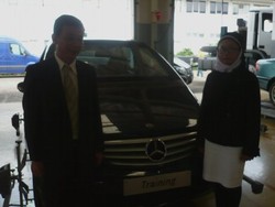 Dani, Gadis 22 Tahun Ini Jago Tangani Mesin Mercy