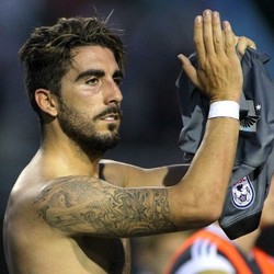 Swansea Lepas Chico Flores dan Pablo Hernandez ke Qatar