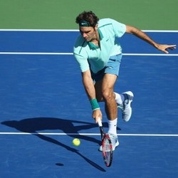 Federer Kerja Keras Lewati Rintangan Pertama