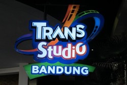 Sambut HUT RI di Trans Studio Bandung dengan Merdeka Ceria