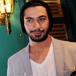 Reza Rahadian Pernah Pingsan Saat Upacara Bendera HUT RI