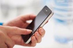 Apple Haramkan Penggunaan Bahan Beracun di iPhone