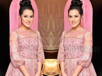 So Pretty... Raisa Tampil Bak Princess
