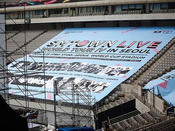 Foto-foto Persiapan Konser SMTOWN Live World Tour IV di Seoul