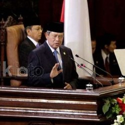 SBY Umumkan Berlakunya Uang NKRI Pecahan Rp 100.000