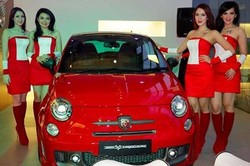 Siapa yang Mau Pesan Mobil Abarth Versi Balap?