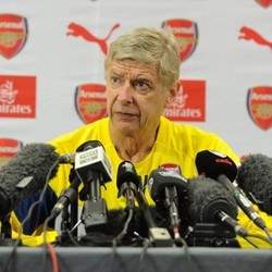 Wenger Keluhkan Start Premier League yang Dinilai Terlalu Cepat
