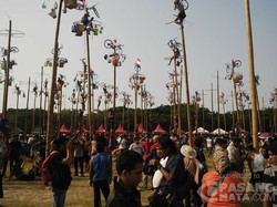 Berbagai Momen Keceriaan Warga Bertarung dalam Lomba 17 Agustus