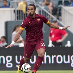 Roma Kembali Tegaskan Benatia Tak Kemana-mana