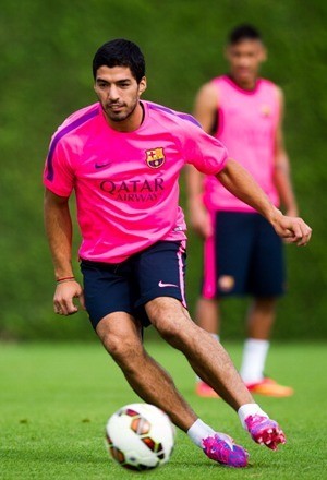 Enrique Isyaratkan Turunkan Suarez Saat Hadapi Leon