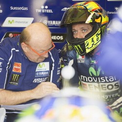 Rossi Siap Membalap dengan Jari Cedera