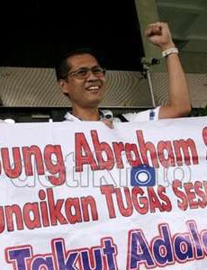 Eks Staf Nazar: Video Skype Untuk Serang Anas, Iwan Piliang Digaji Bulanan