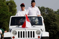 Prabowo, Mobil Jeep dan Upacara Agustusan di Lapangan Golf Club