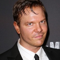 Hii.. Aktor Serial True Blood Ini Doyan Minum Darah Manusia