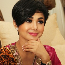 Kisah Yuni Shara 19 Tahun Jadi Penyanyi Istana