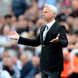 Newcastle Kalah, Pardew Lihat Sisi Positifnya