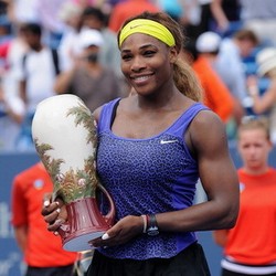 Kalahkan Ivanovic, Serena Juara
