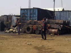 Omset Pengelola Limbah Oli Bekas di Marunda Capai Rp 50 Juta Per Bulan