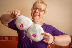 Usai Mastektomi, Wanita Ini Terinspirasi Bikin Payudara Palsu dari Rajutan