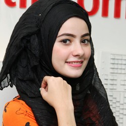 Berkenalan dengan Mouzalina, Perempuan Arab-Turki Pemenang Hijab Hunt 2014