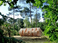 8 Hotel dengan Bentuk Paling Unik di Dunia (2)