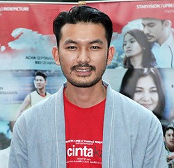 Rio Dewanto, Antara Beban Aktor dan Mimpi Jadi Penyanyi