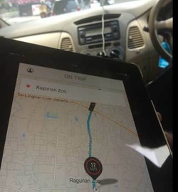 Kontroversi Taksi Uber di Jakarta