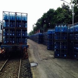 Meski Hemat Waktu, Kirim Air Galon Pakai Kereta Biayanya Membengkak 70%