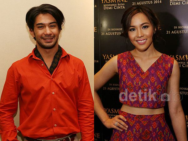 Reza Rahadian dan Liyana Yus di Premiere Yasmine