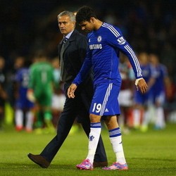 Mourinho Sanjung Fabregas dan Diego Costa