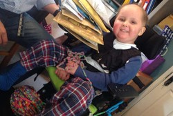 Ketika Loom Band Jadi Inspirasi Bagi Bocah 5 Tahun Penyandang Tumor Otak