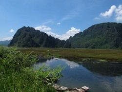Ssst, Ada yang Tak Kalah Cantik dari Halong Bay di Vietnam