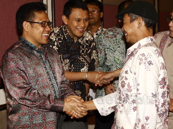 Cak Imin Kumpulkan Budayawan NU Cak Imin Kumpulkan Budayawan NU