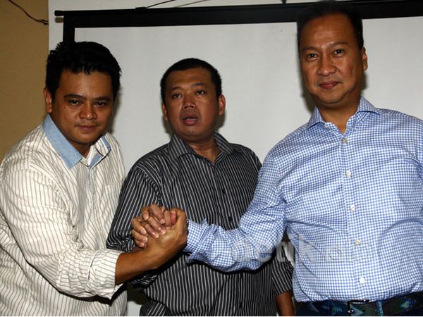 Dipecat, 3 Politisi Golkar Lawan Ical