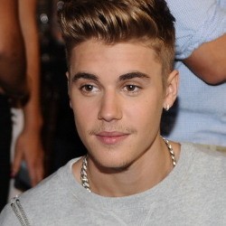 Bodyguard Serang Paparazi, Justin Bieber Dituntut (Lagi)