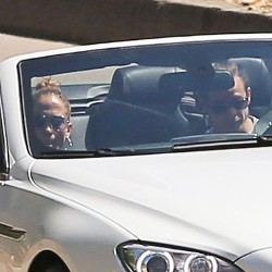 Dua Bulan Pasca Perselingkuhan, J.Lo dan Casper Smart Jalan Bareng Lagi