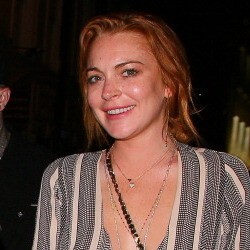 Lindsay Lohan Ingin Tulis Biografi Berseri Seperti Harry Potter