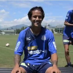 #IceBucketChallenge Mendunia, Irfan Bachdim Tantang Bepe, Raisa, dan Rifat Sungkar