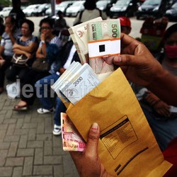 Cegah Kebocoran, Dana Bansos Ini Disalurkan Lewat Uang Elektronik