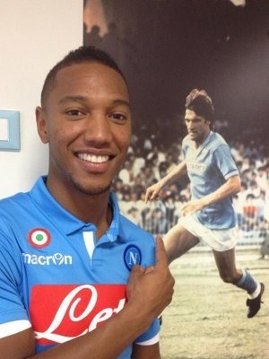 Napoli Dapatkan De Guzman