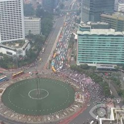 Ini Kemacetan di HI Akibat Aksi Massa Prabowo Dilihat dari Lantai 35