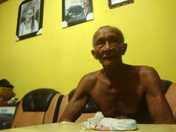 Saat Mbah Samsuri Juru Kunci Bicara Mitos dan Memanasnya Gunung Slamet
