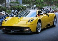 Anak 15 Tahun Dihadiahi Mobil Seharga Belasan Miliar